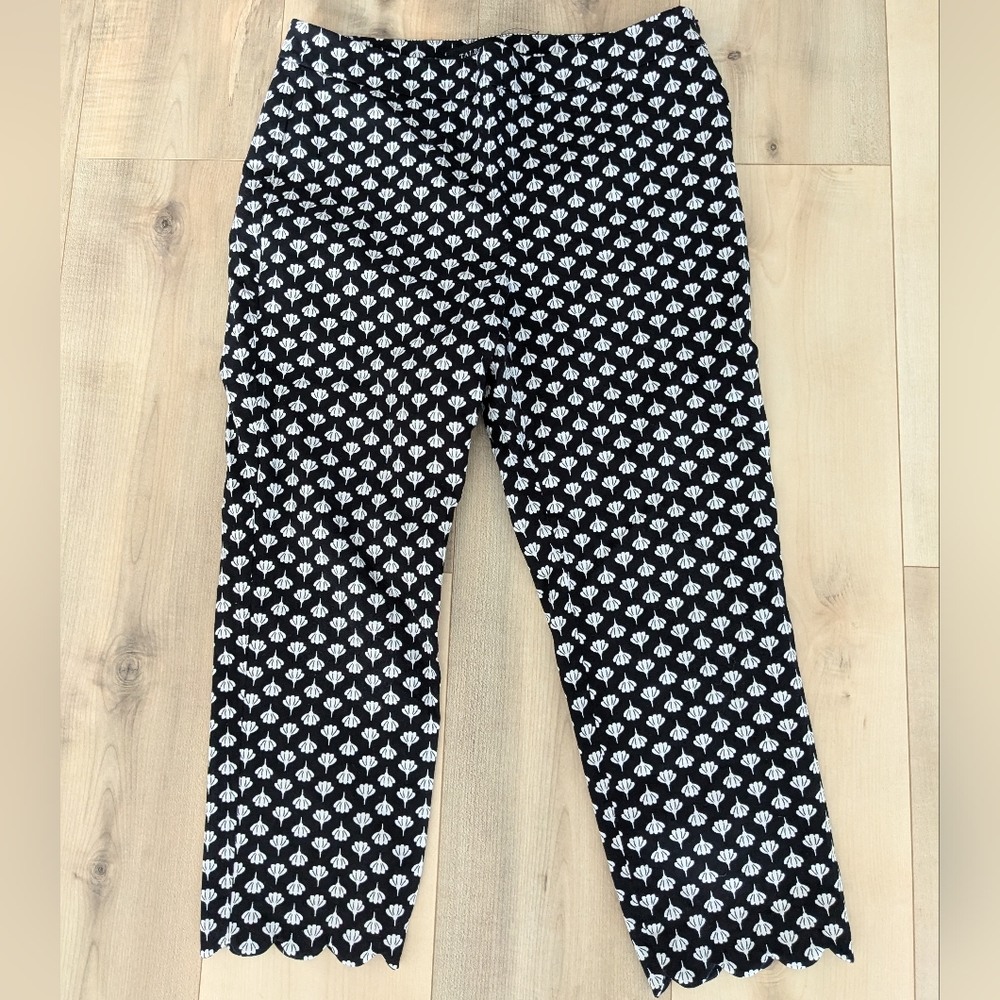 Talbots Chatham Scallop-hem Crops - Picture 8 of 8